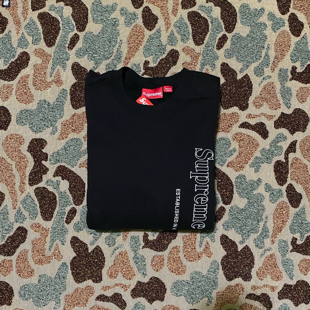 Supreme Side Logo Crewneck - Black